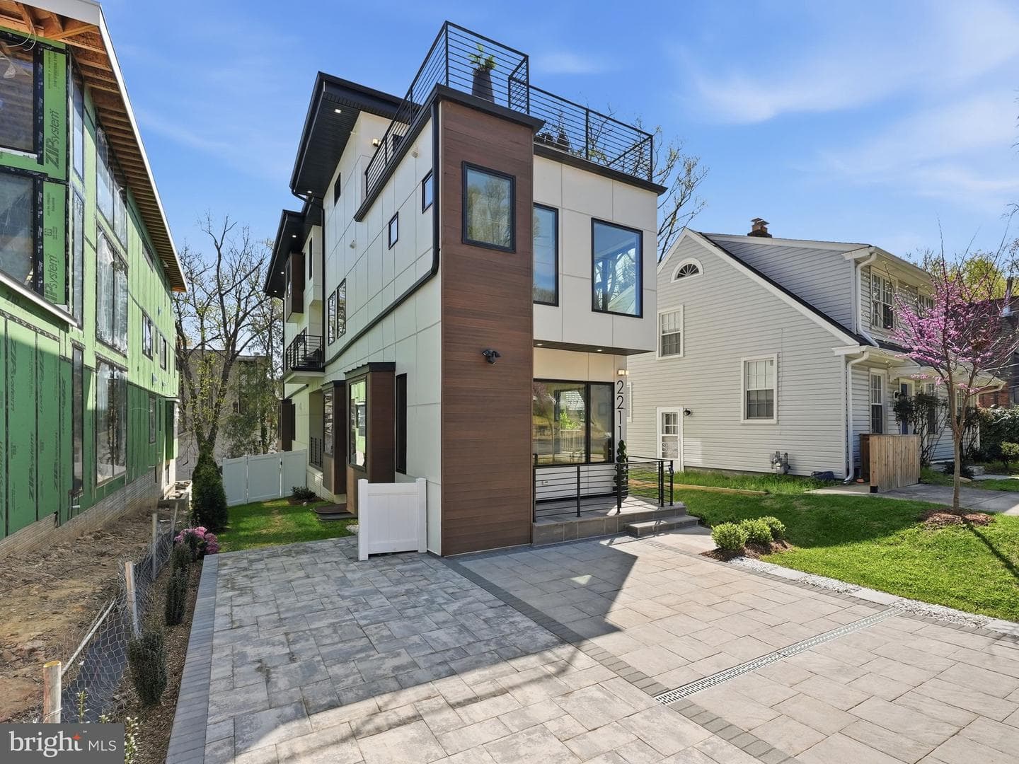 2211 Military Road photo 4