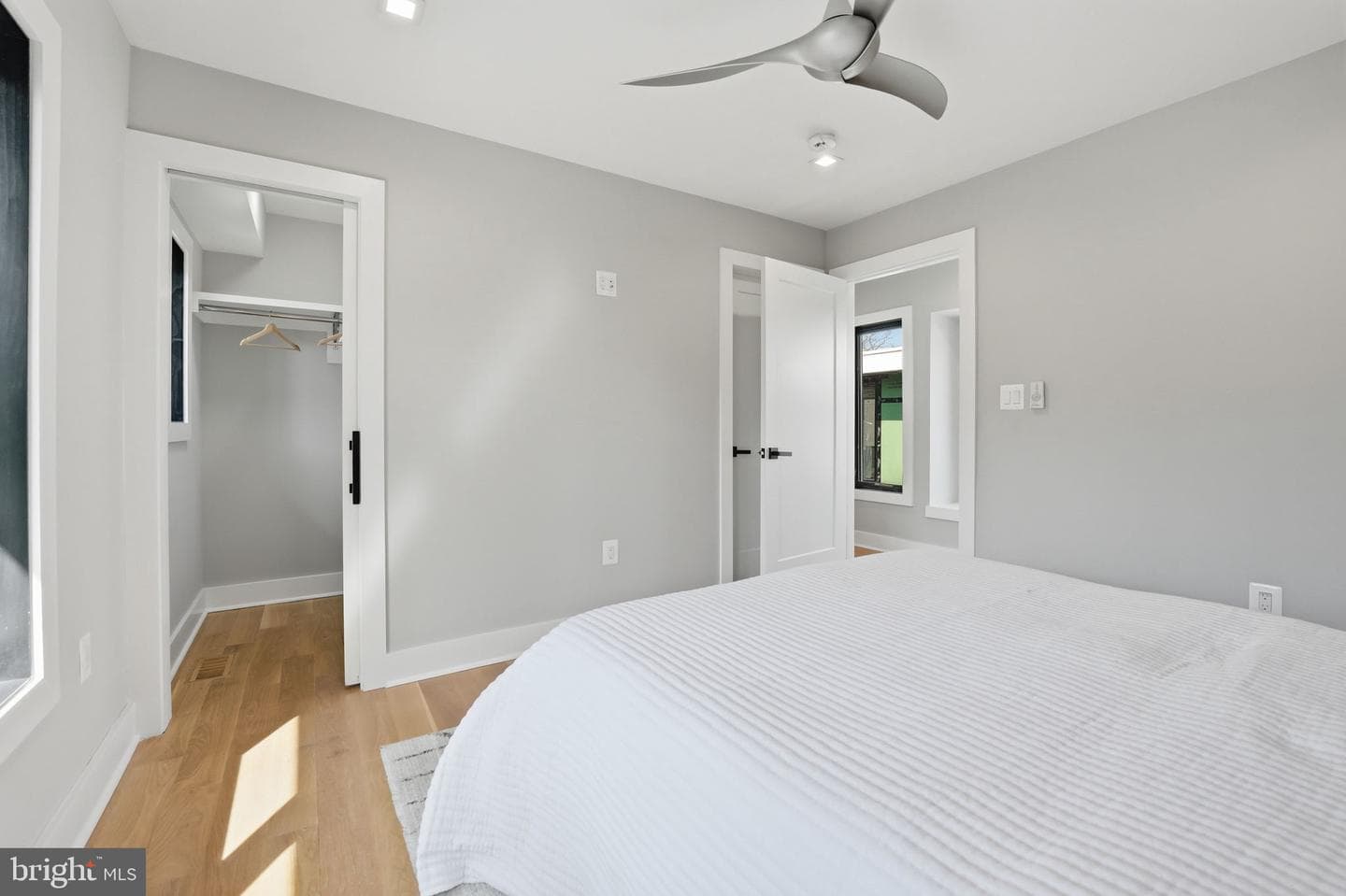 2211 Military Road photo 65