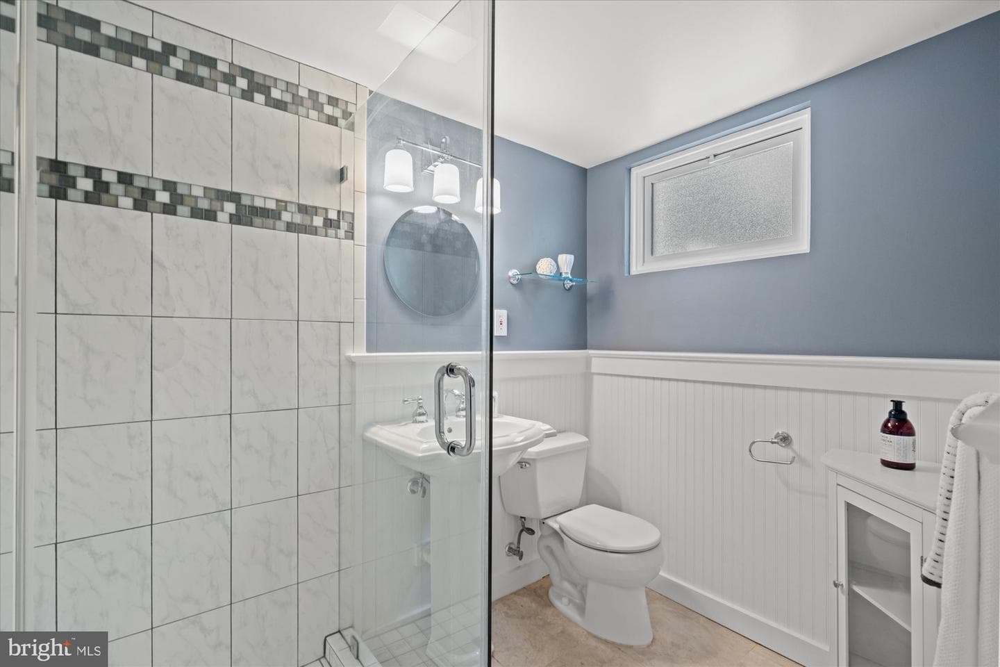 3907 N Woodstock Street photo 27