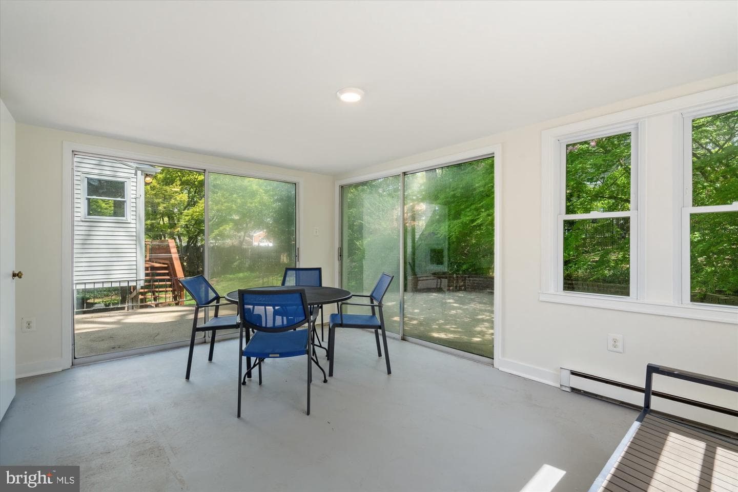 3907 N Woodstock Street photo 47