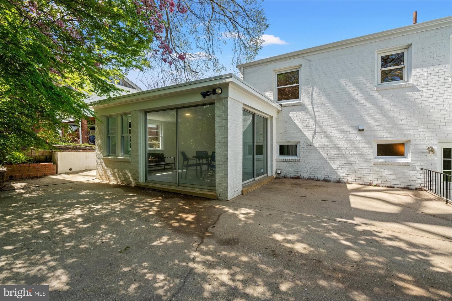 3907 N Woodstock Street photo 52