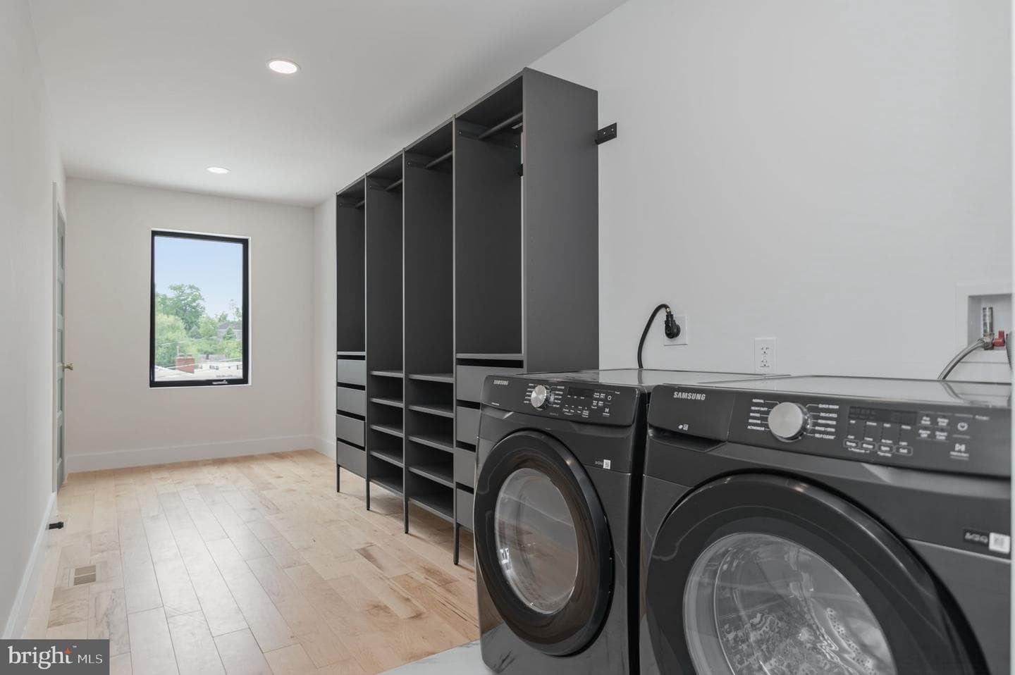 2025 N Emerson Street photo 48