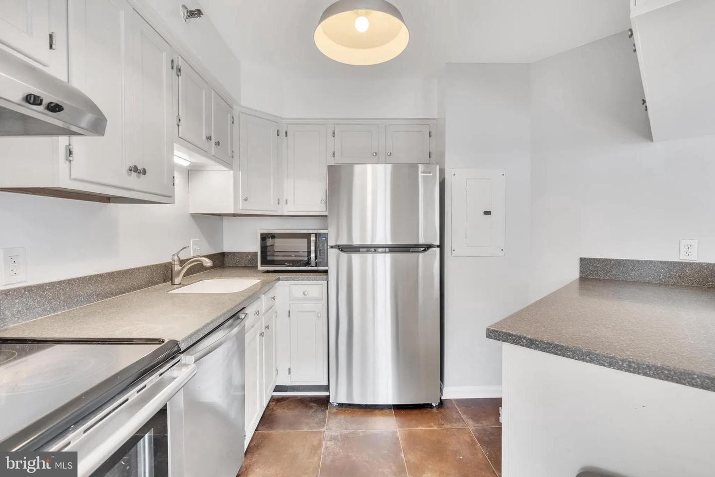 1301 N Courthouse Road #1007 photo 15
