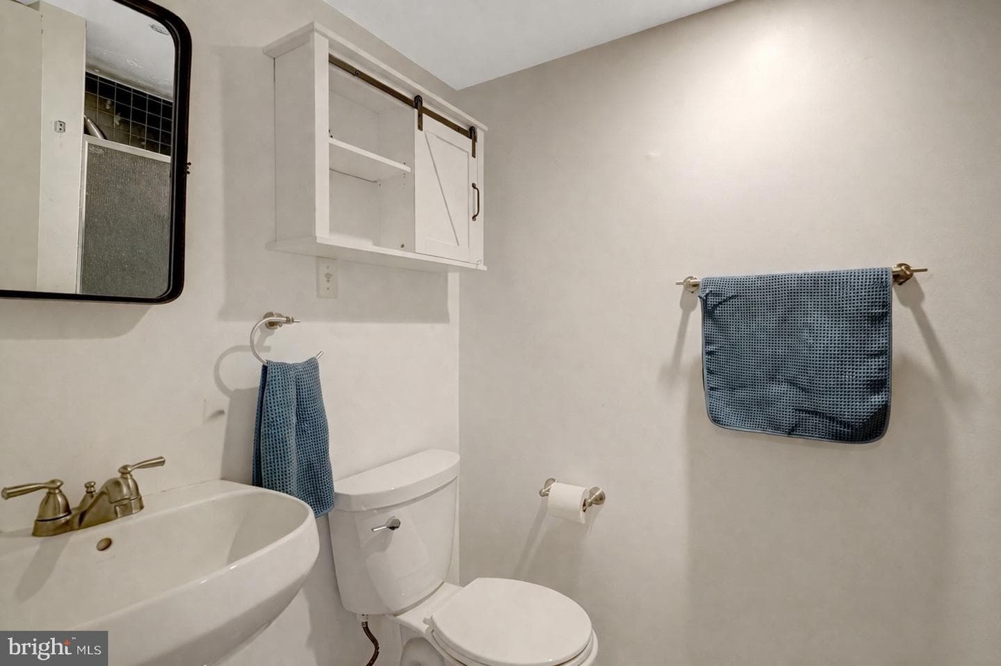 1301 N Courthouse Road #1007 photo 20