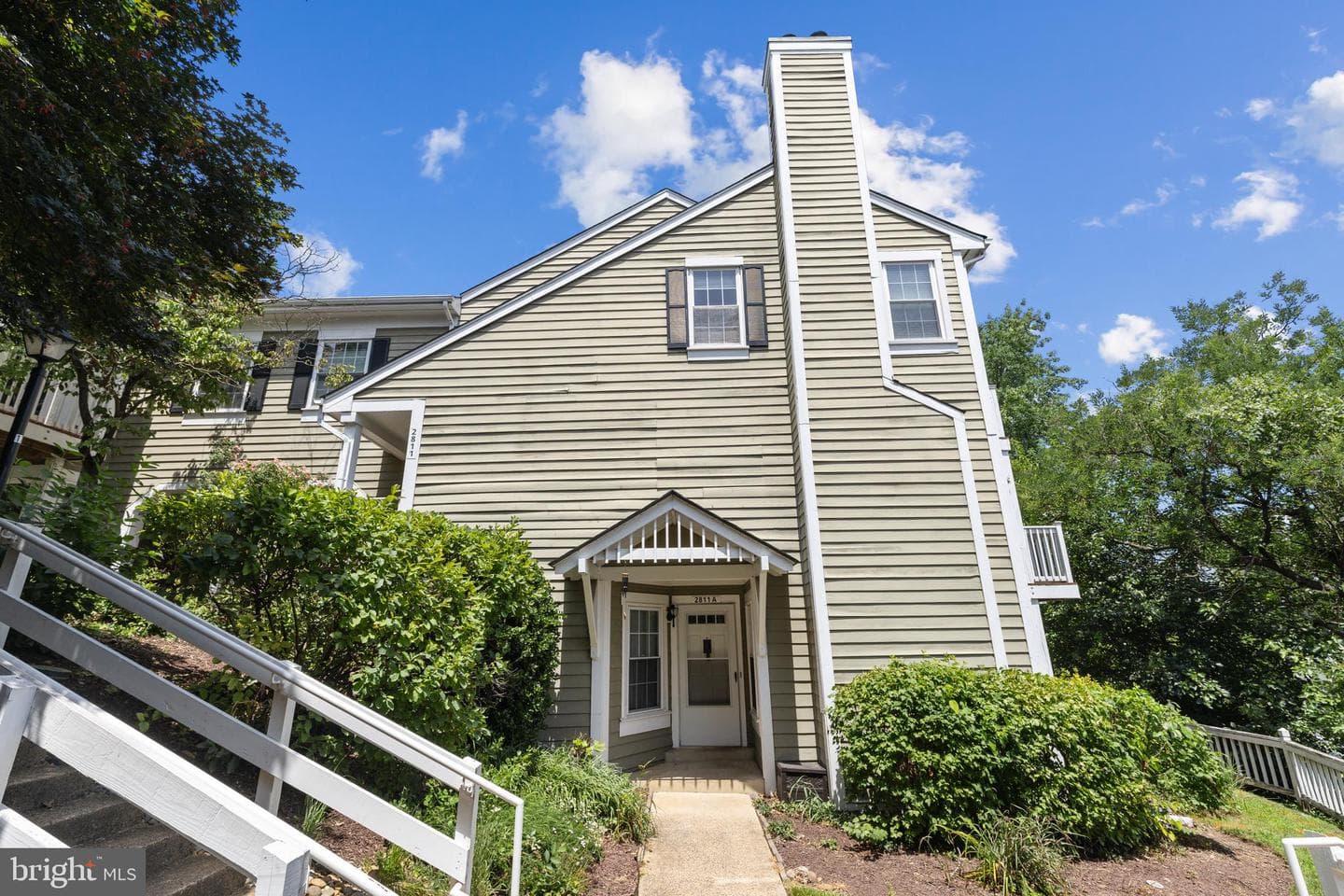 2811 S Woodrow Street #a photo 3