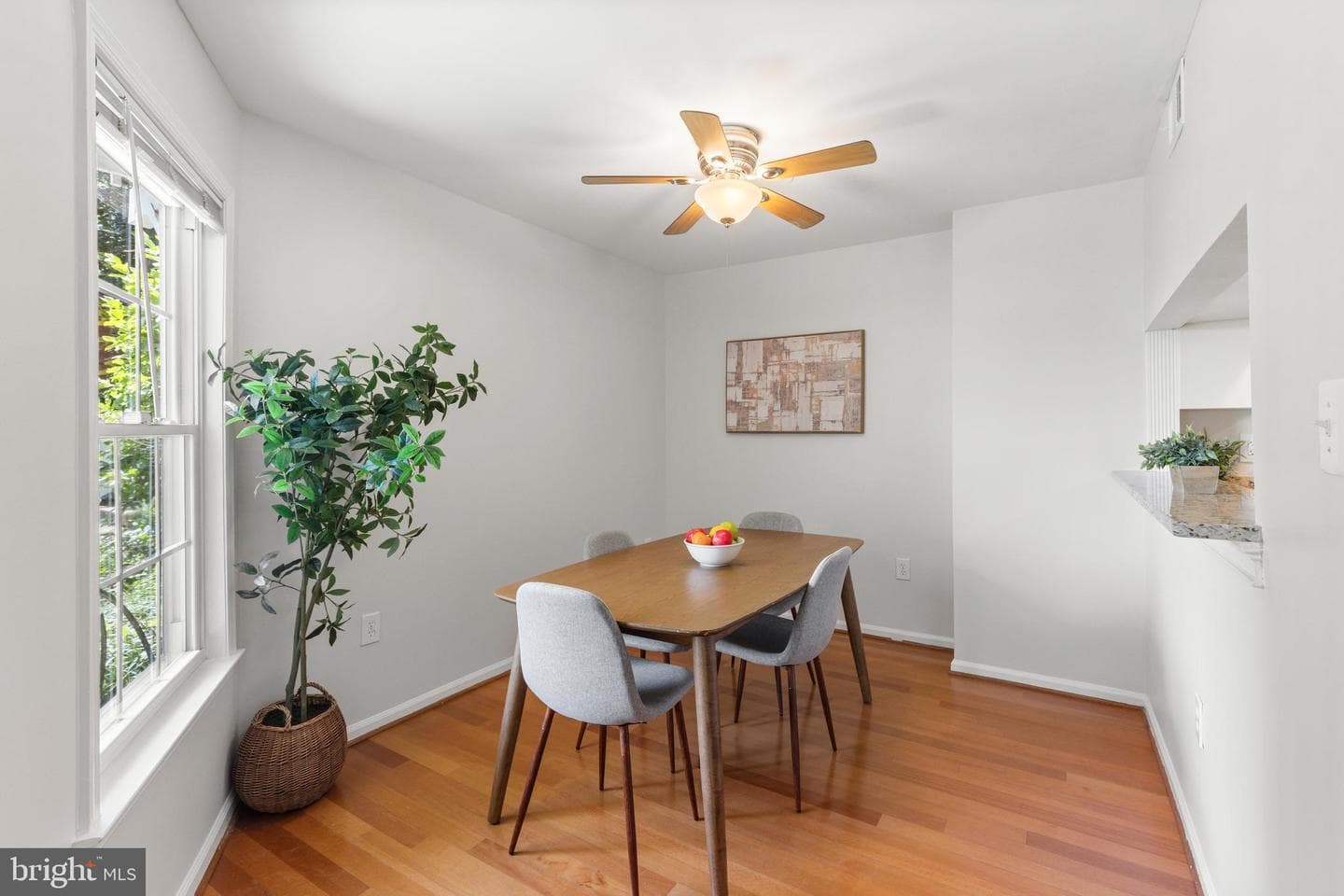 2811 S Woodrow Street #a photo 5