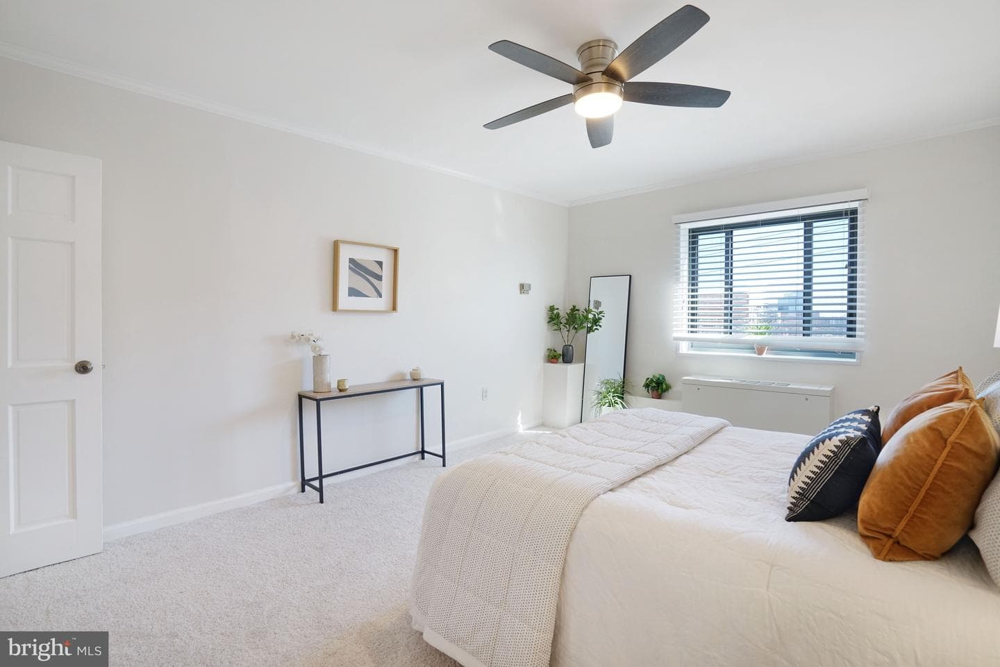 1300 S Arlington Ridge Road #718 photo 16