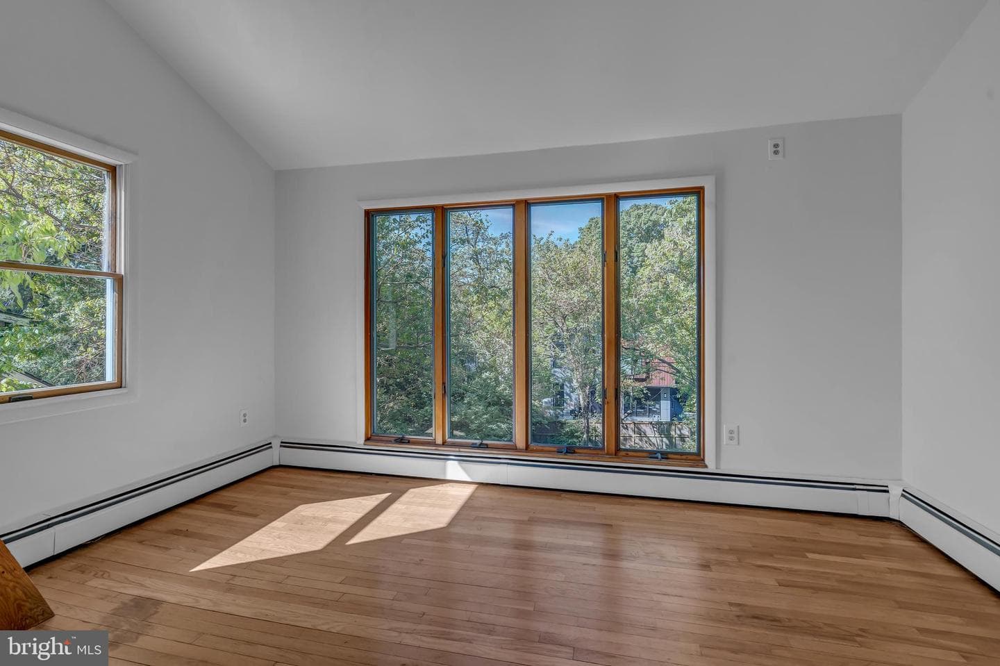 422 N Edgewood Street photo 24