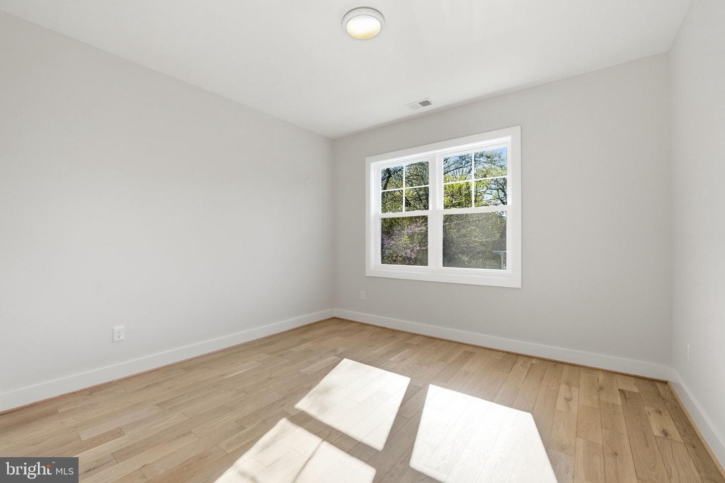 423 N Cleveland Street photo 40