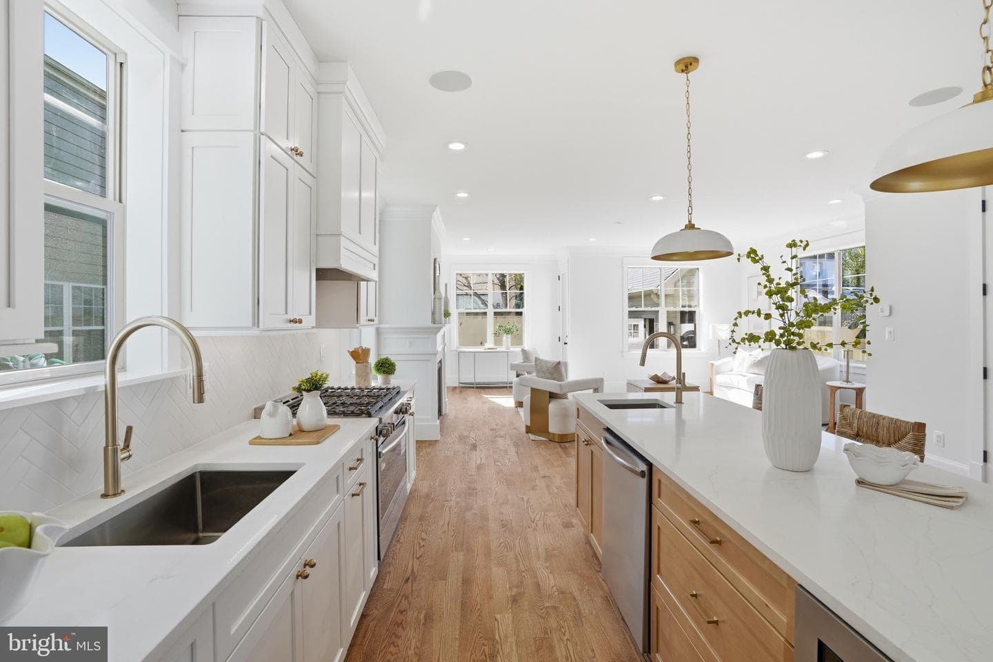 1310 S Poe Street photo 14
