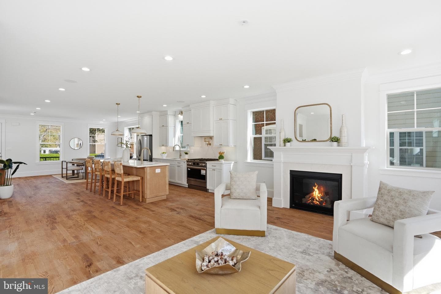 1310 S Poe Street photo 21