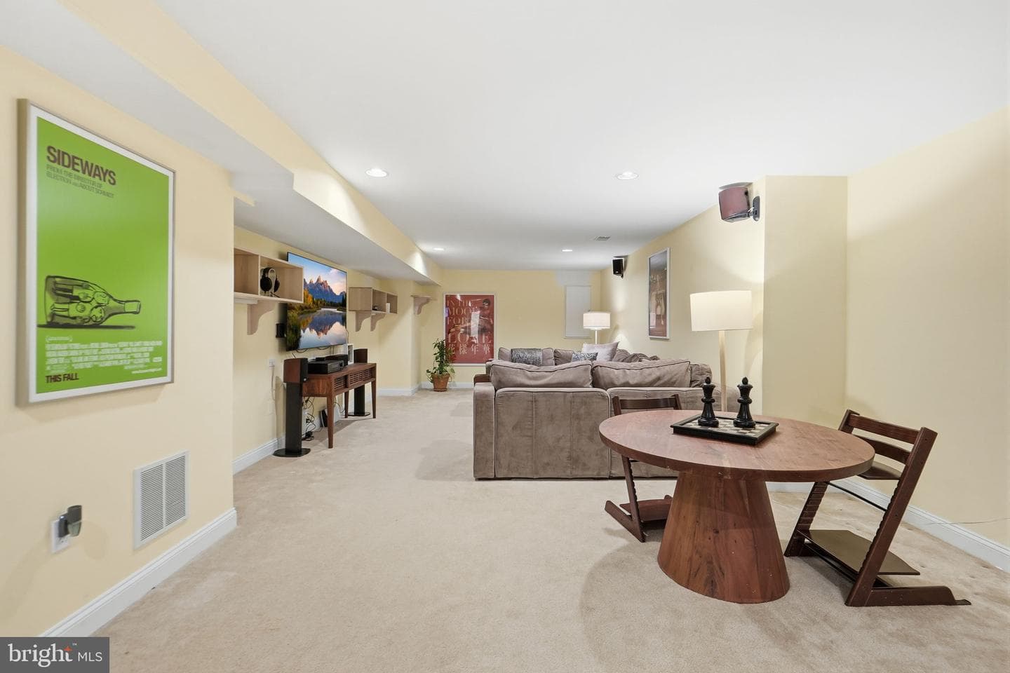 2235 Military Road photo 22