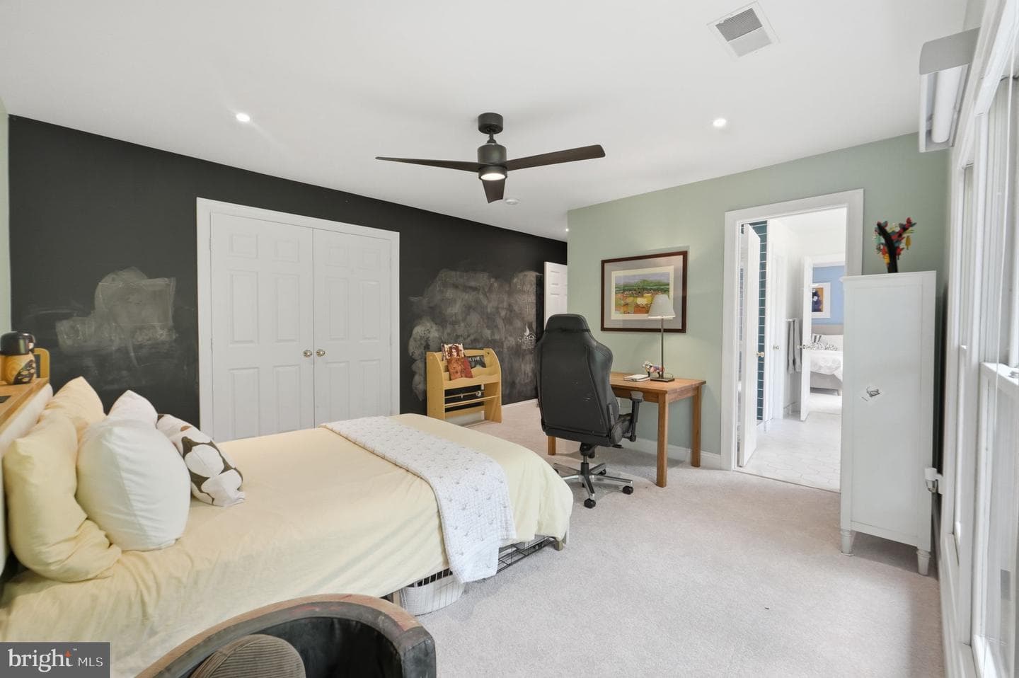 2235 Military Road photo 67
