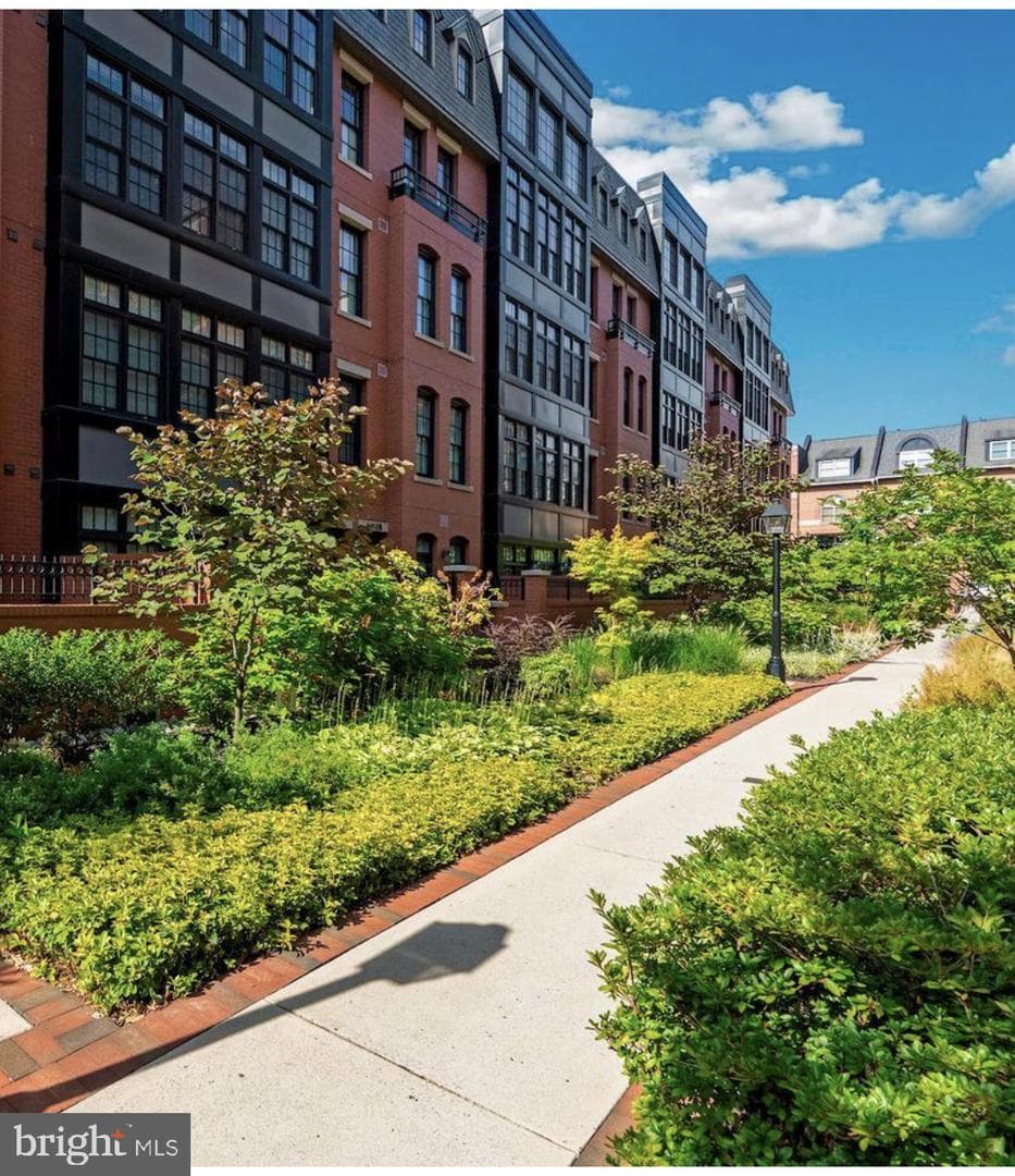 1610 N Queen Street #241, Arlington
