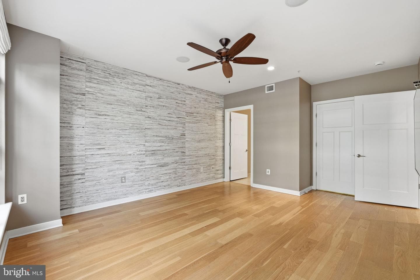 1610 N Queen Street #241 photo 37