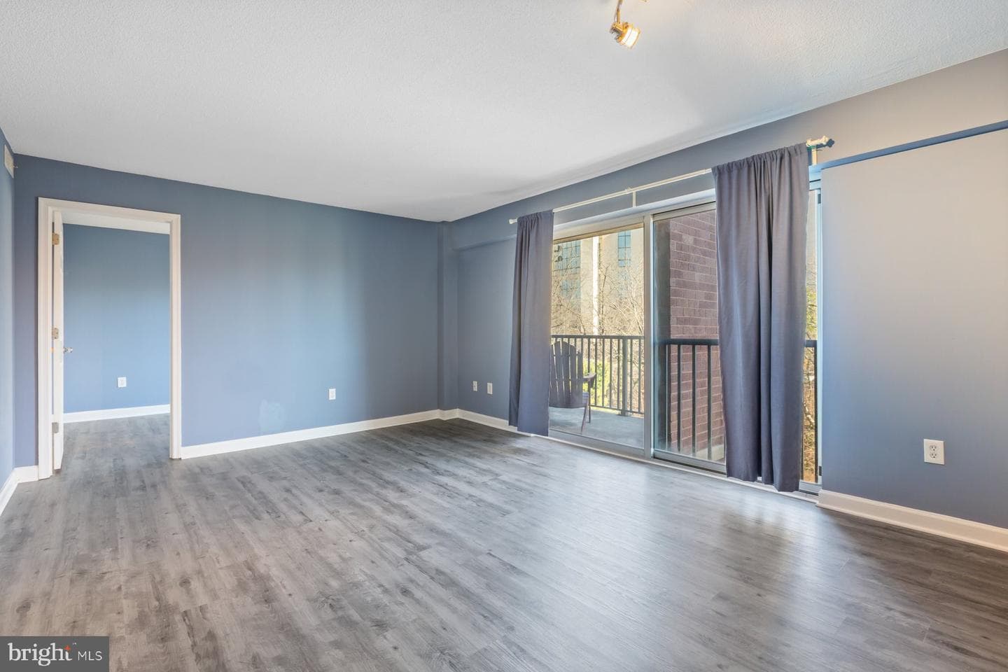 1300 Army Navy Drive #612 photo 5