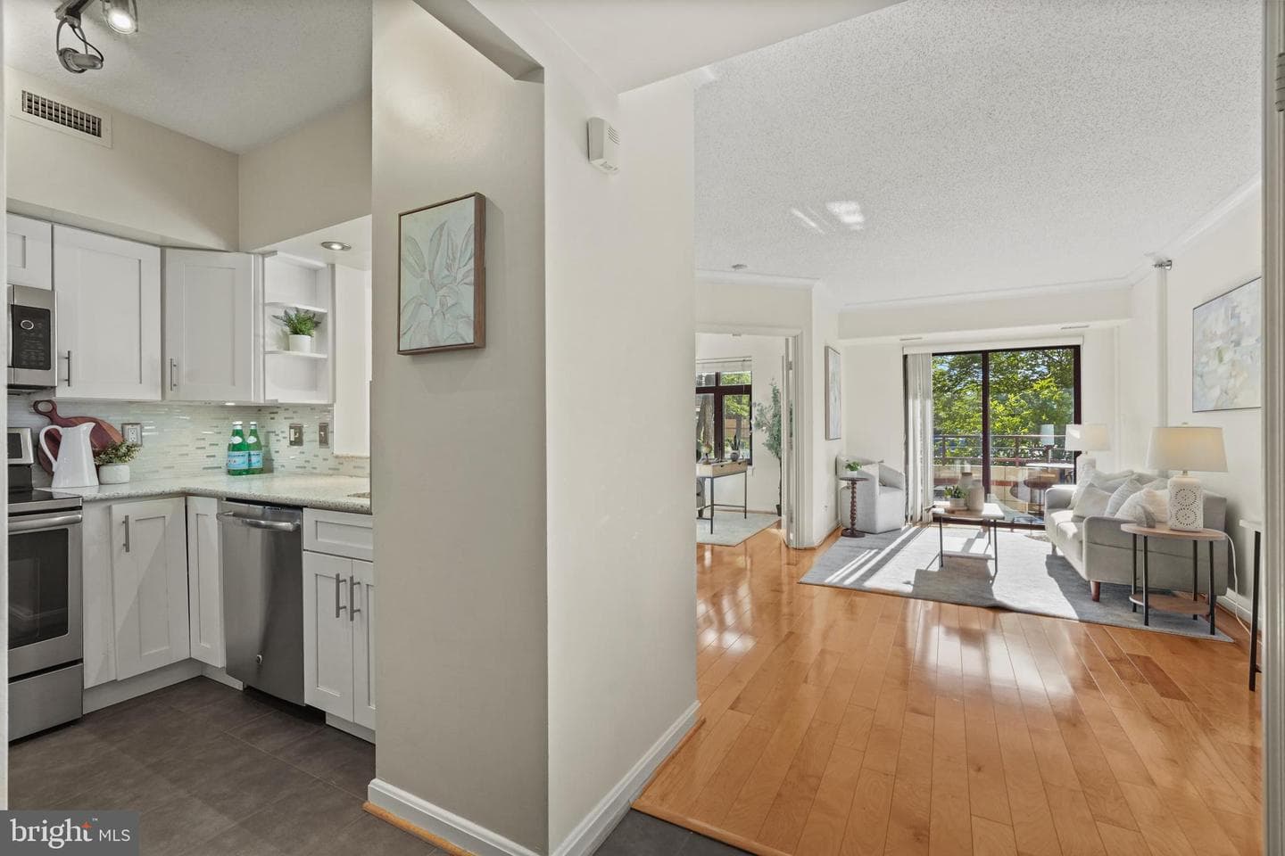 2400 Clarendon Boulevard #103 photo 3