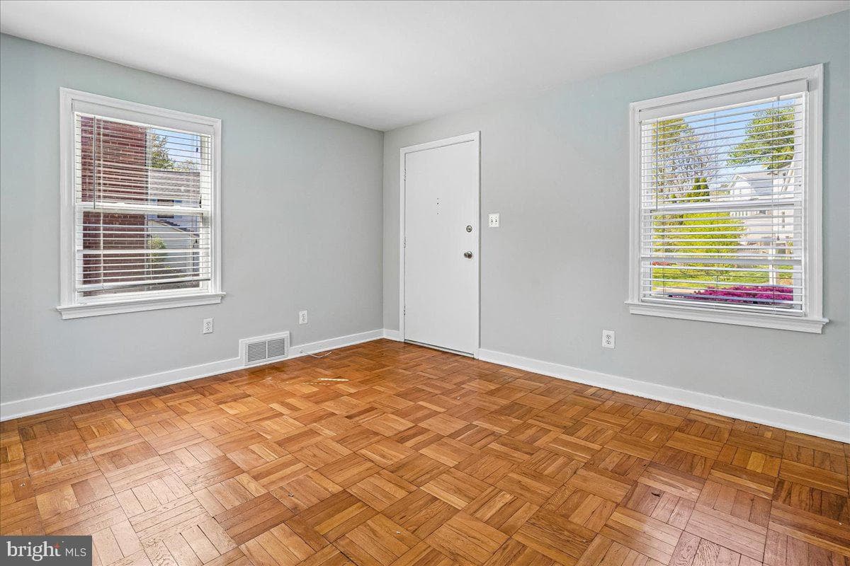 5856 14th Street N photo 10