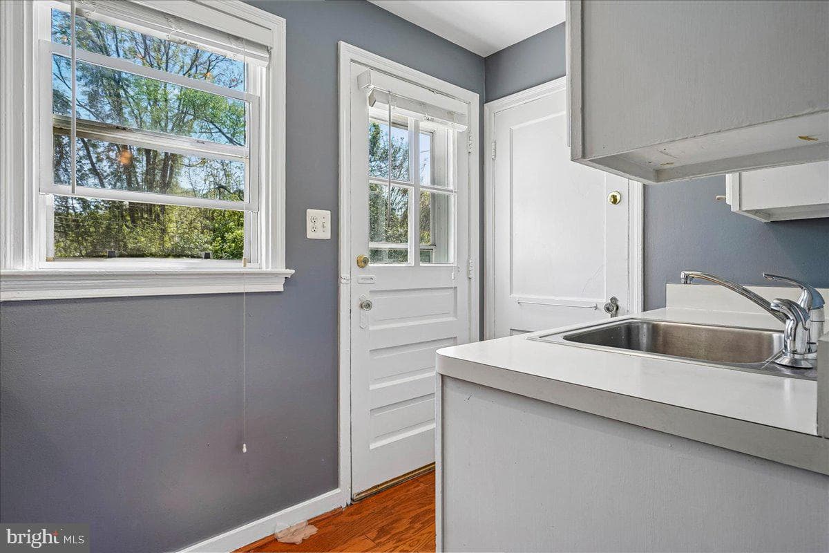 5856 14th Street N photo 17
