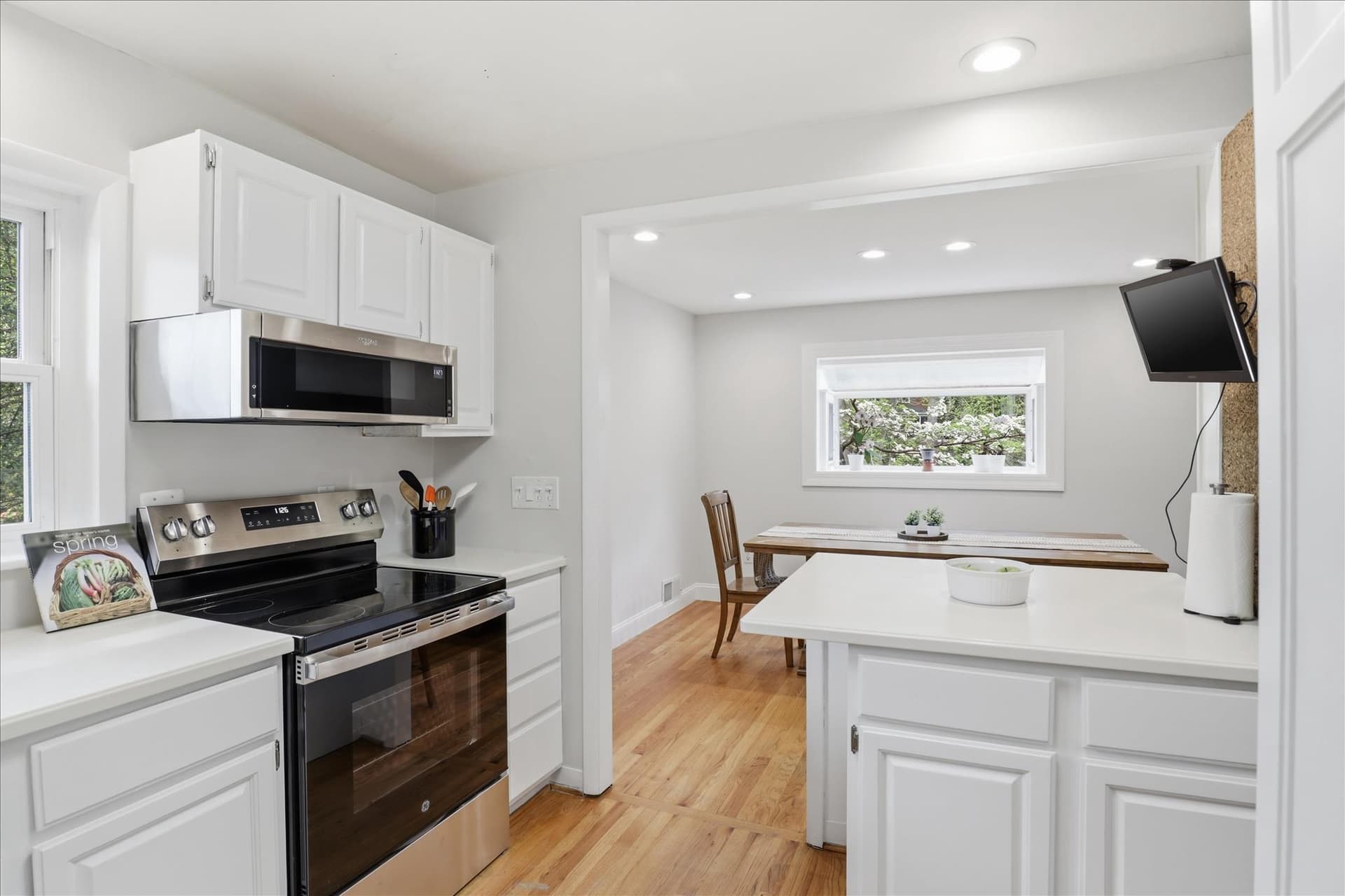 6912 30th Street N photo 10