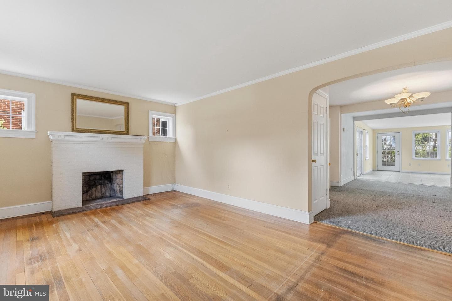 629 S Adams Street photo 3
