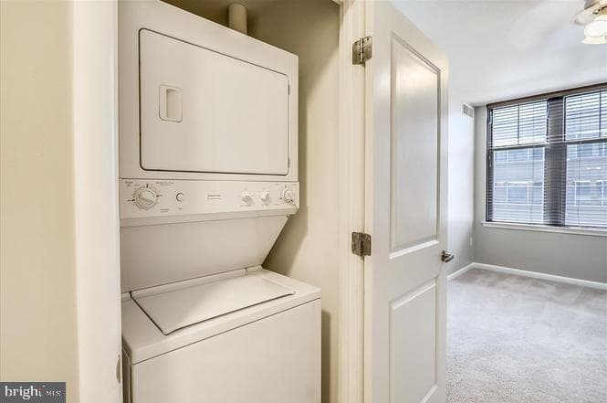 1021 N Garfield Street #804 photo 21