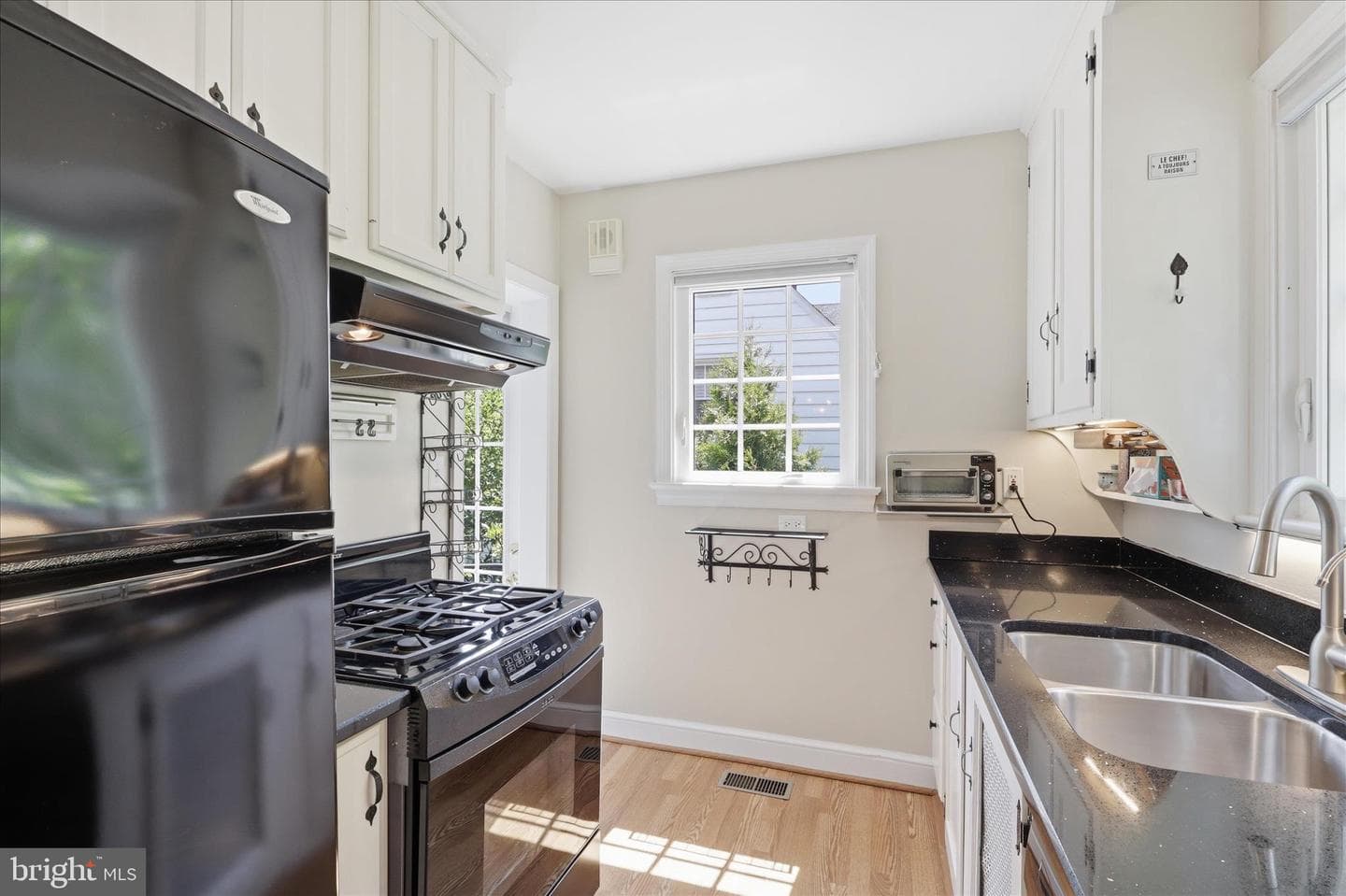 1616 N Taylor Street photo 15