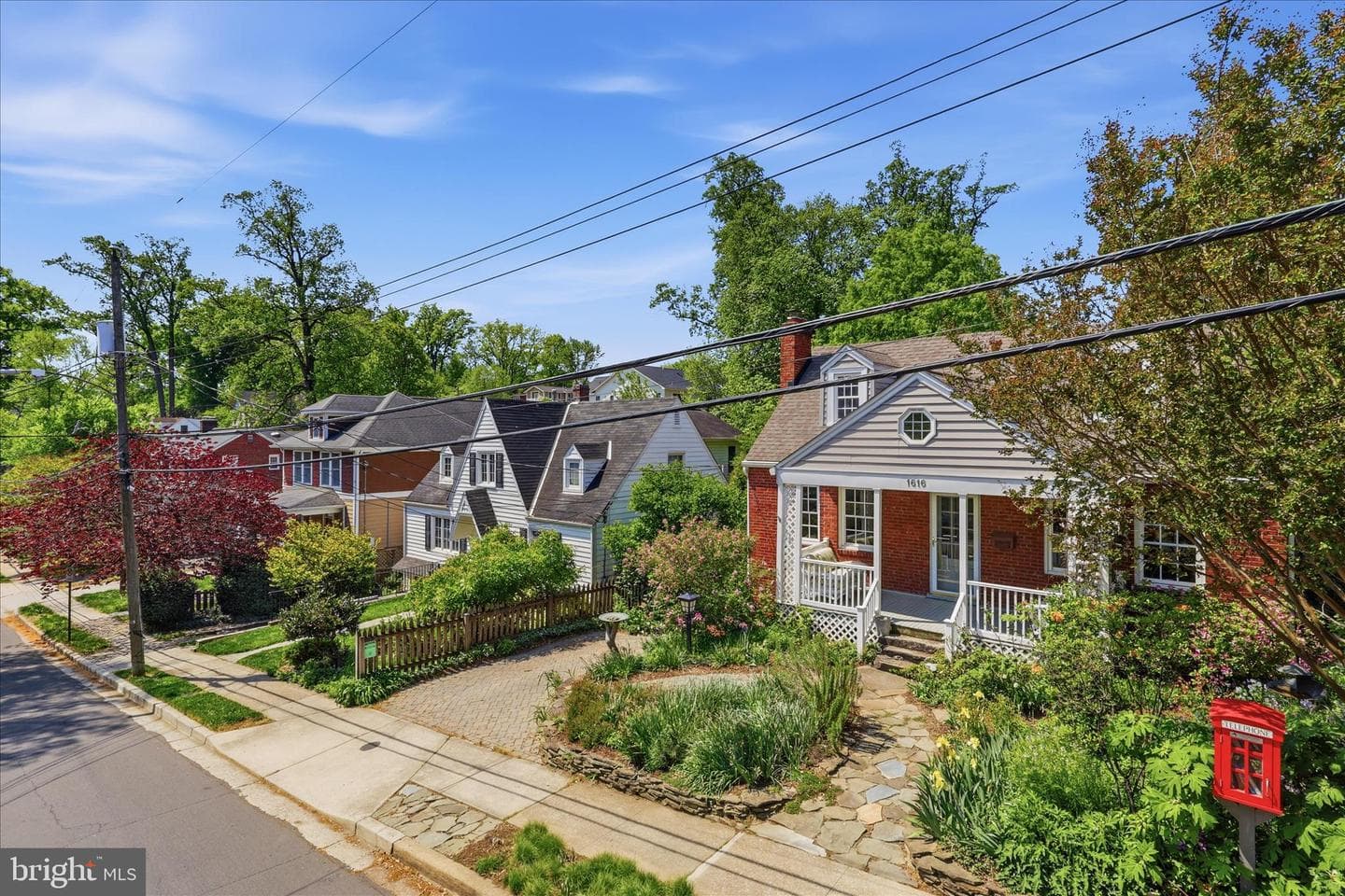 1616 N Taylor Street photo 6