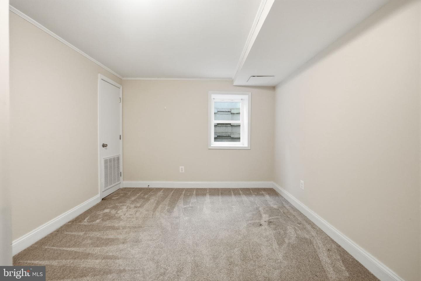 2351 N Vermont Street N photo 36