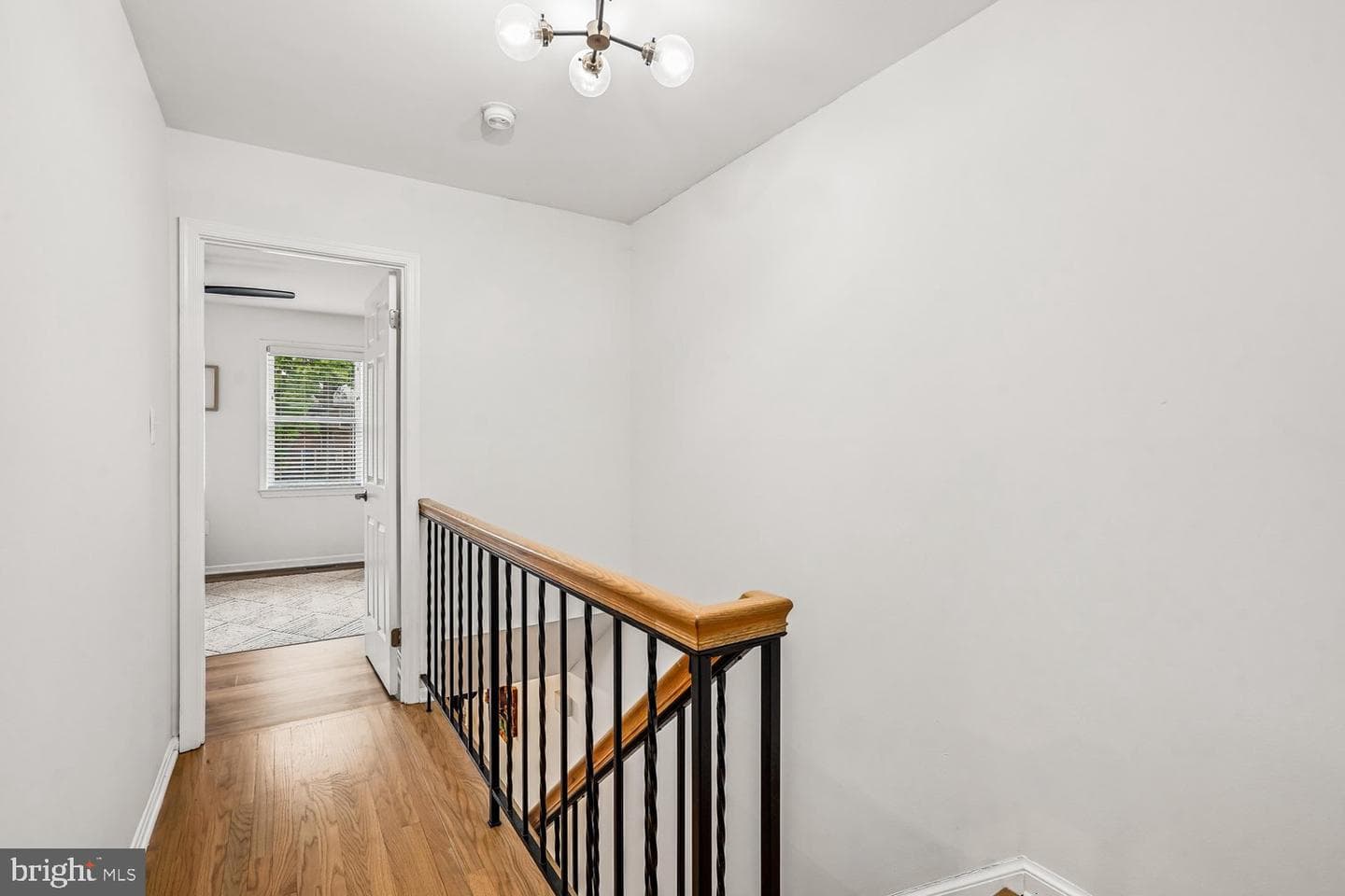 1179 N Vernon Street photo 10