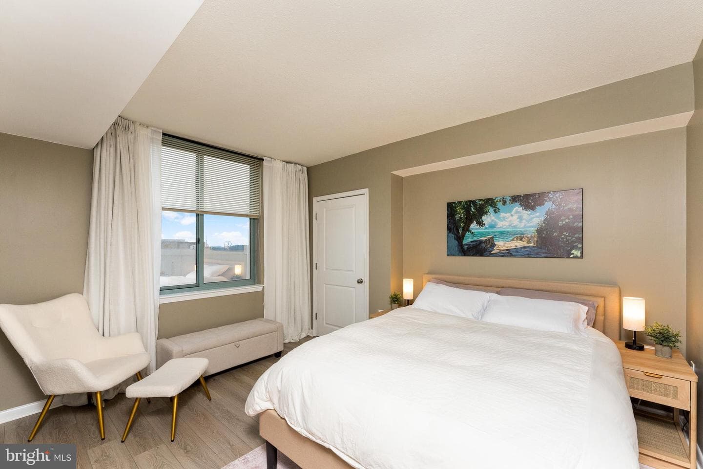 851 N Glebe Road #1818 photo 8