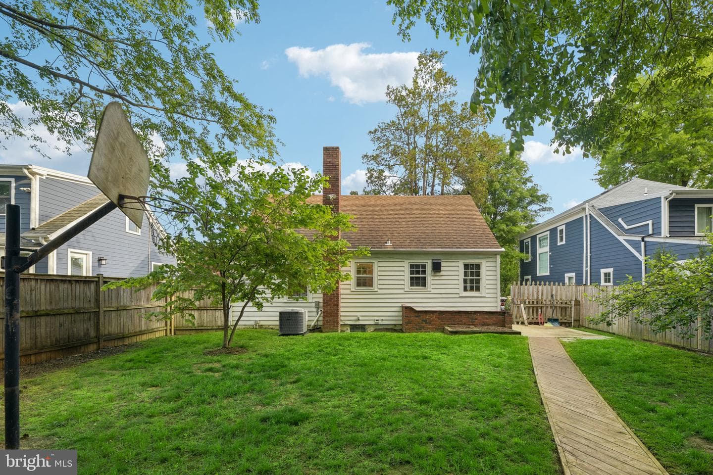 2514 2nd Street S photo 52