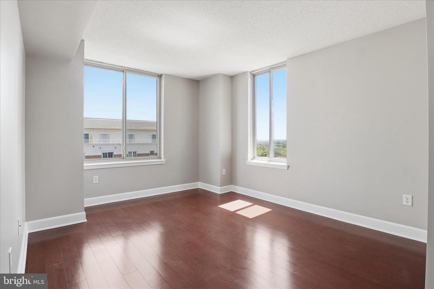 1220 N Fillmore Street #908 photo 13
