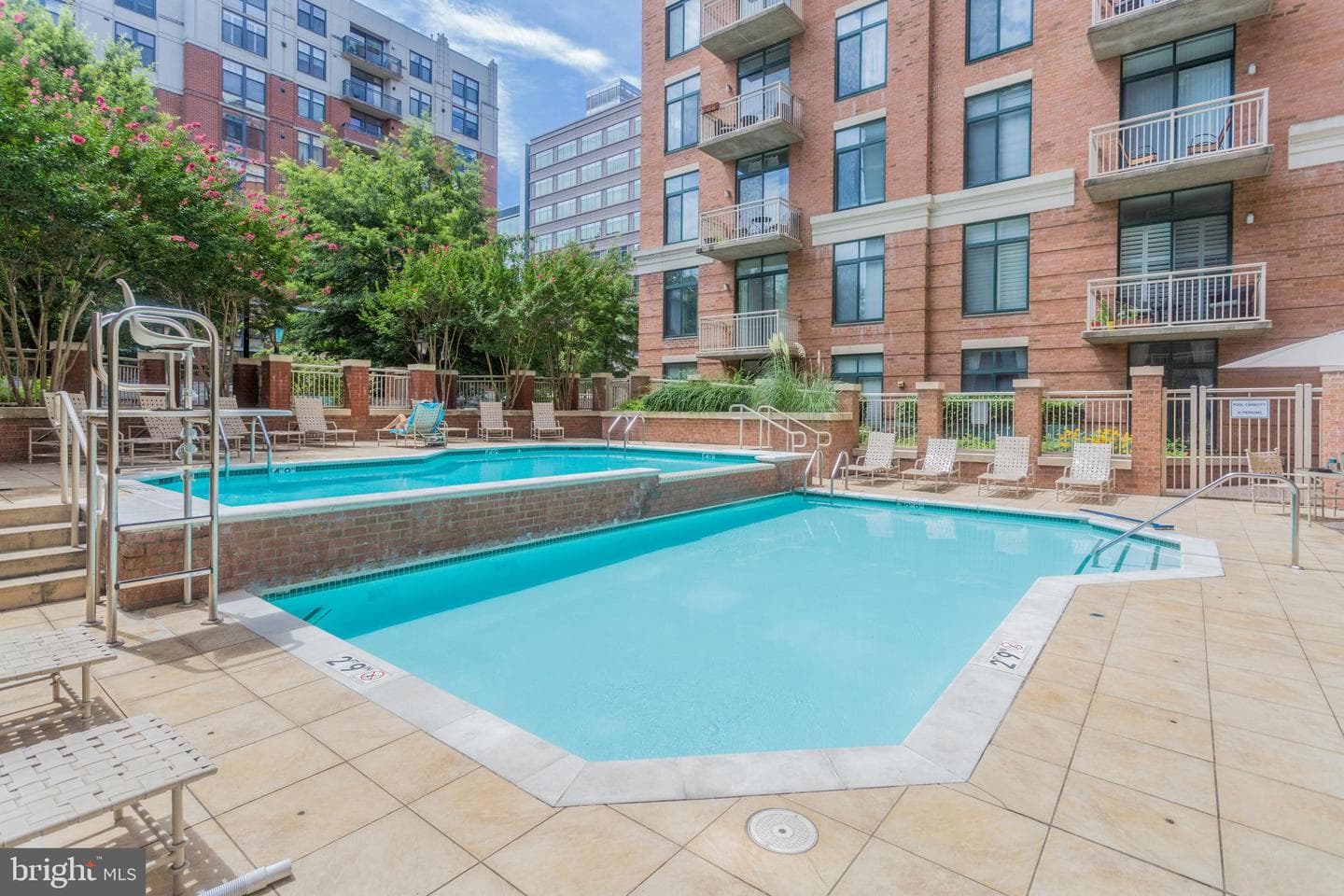 1220 N Fillmore Street #908 photo 21