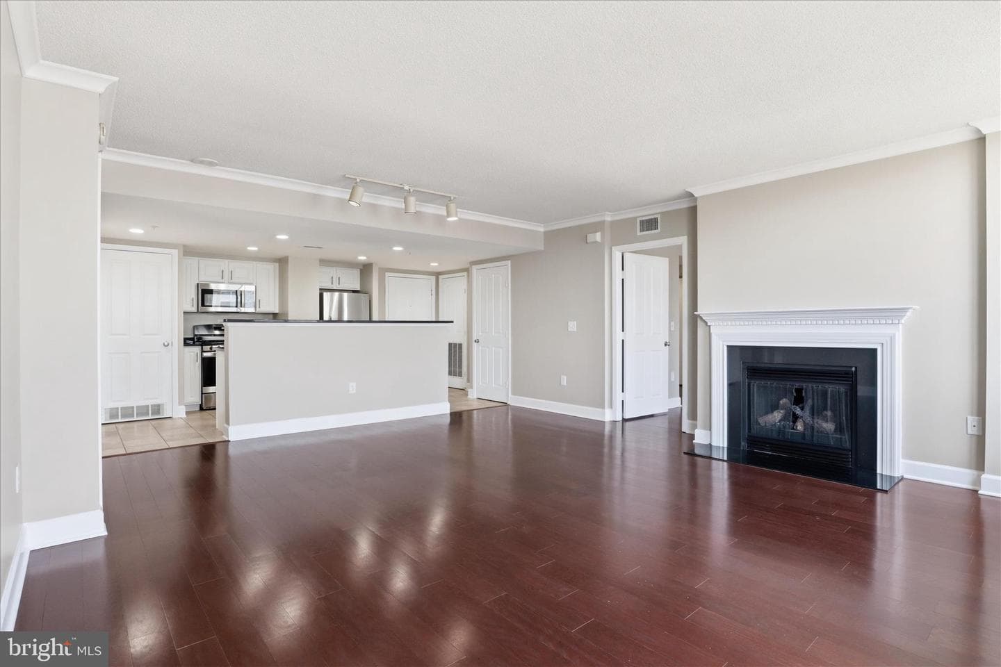 1220 N Fillmore Street #908 photo 8