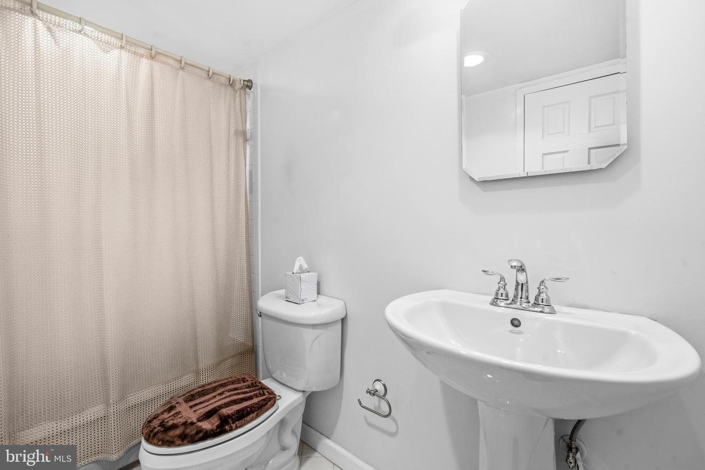 1300 Army Navy Drive #608 photo 20