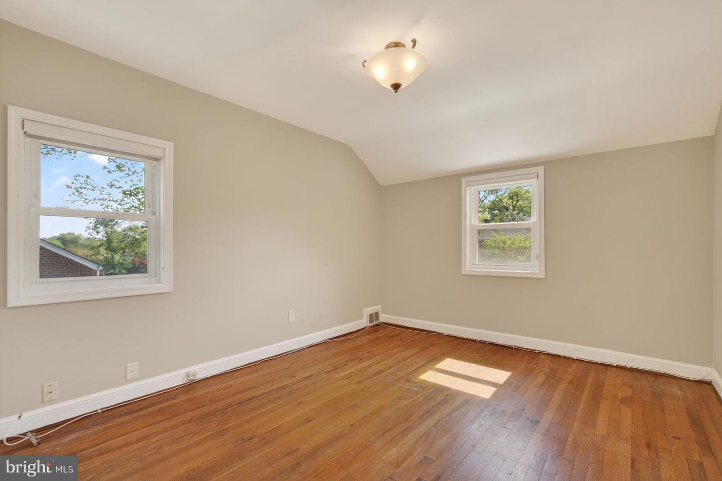 2101 N Kenilworth Street photo 18