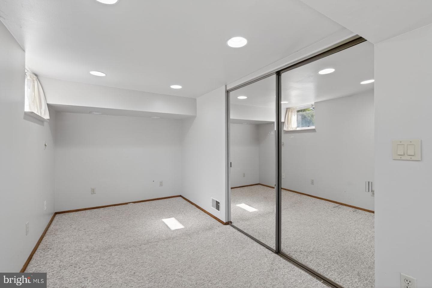 2101 N Kenilworth Street photo 28