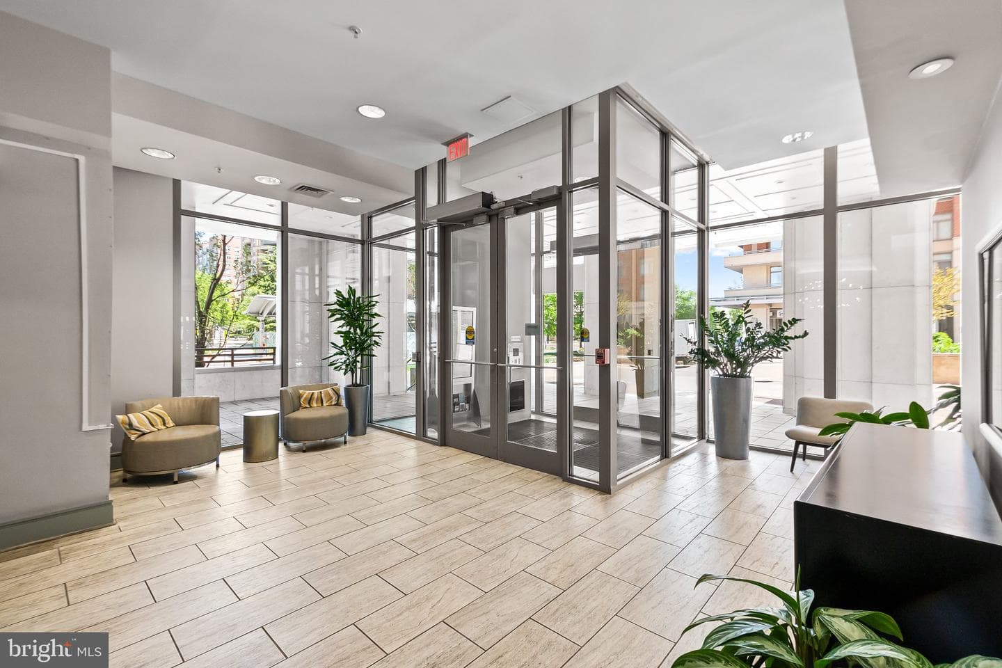 3600 S Glebe Road #unit 330w photo 4
