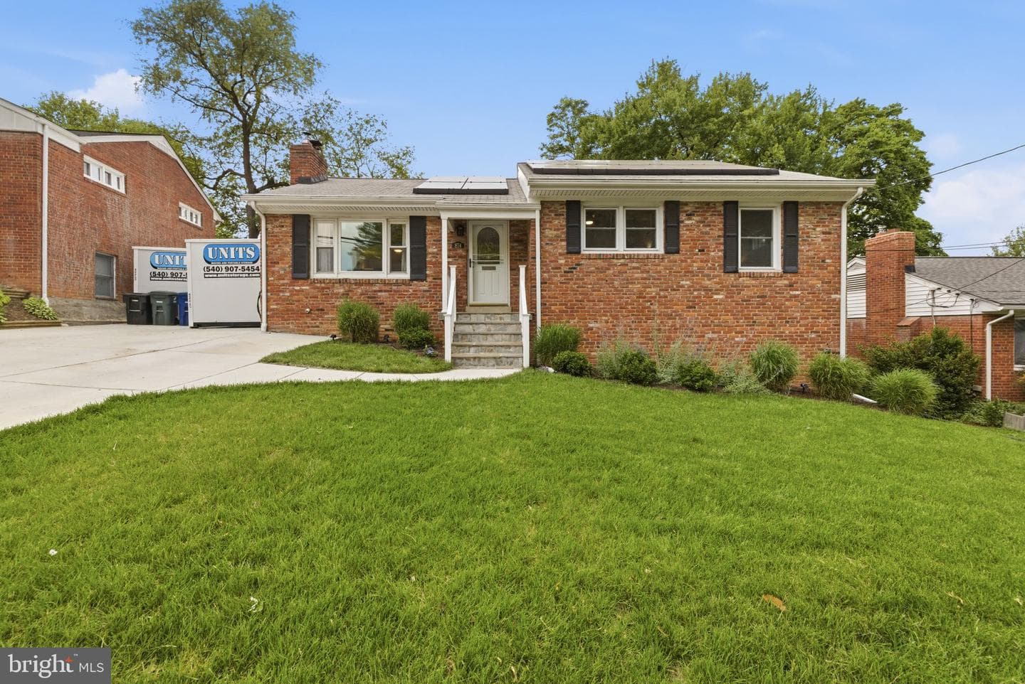 874 N Lebanon Street photo 2