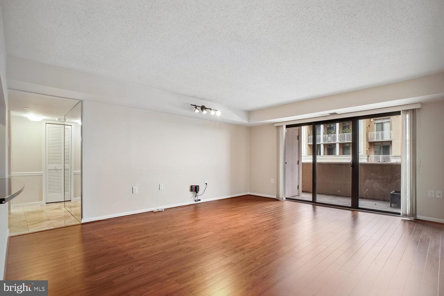 1301 N Courthouse Road #1612 photo 9