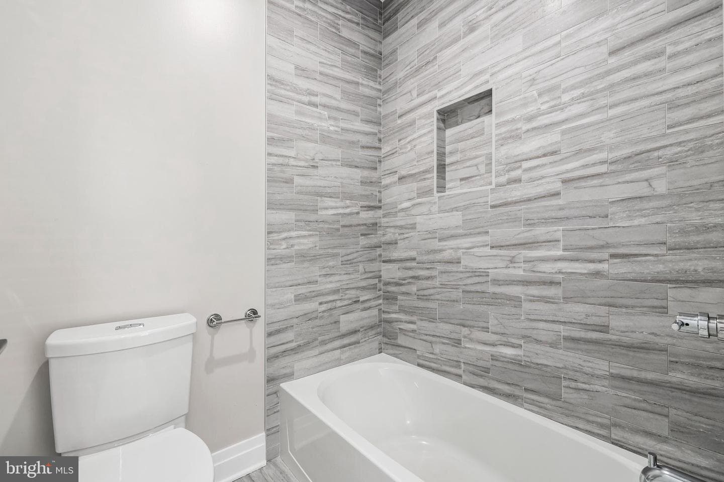 924 28th Street S photo 36