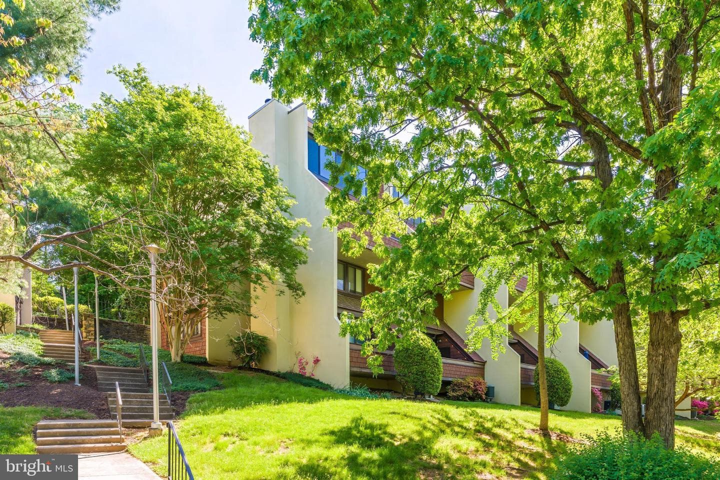 2202 S Quincy Street #2 photo 32