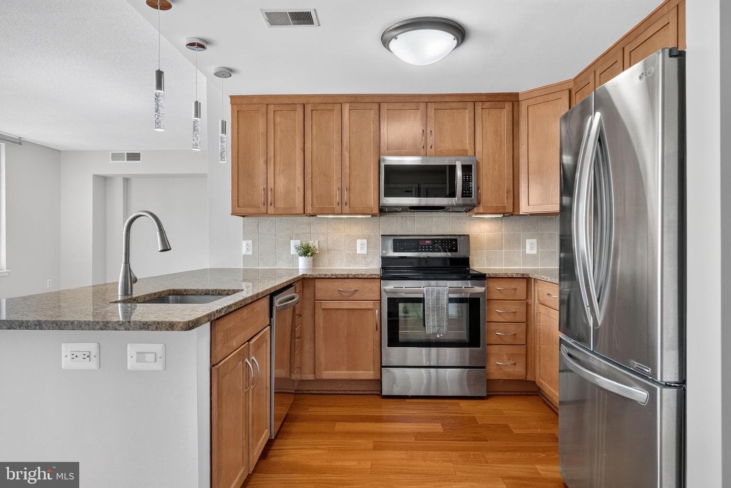 888 N Quincy Street #910 photo 7
