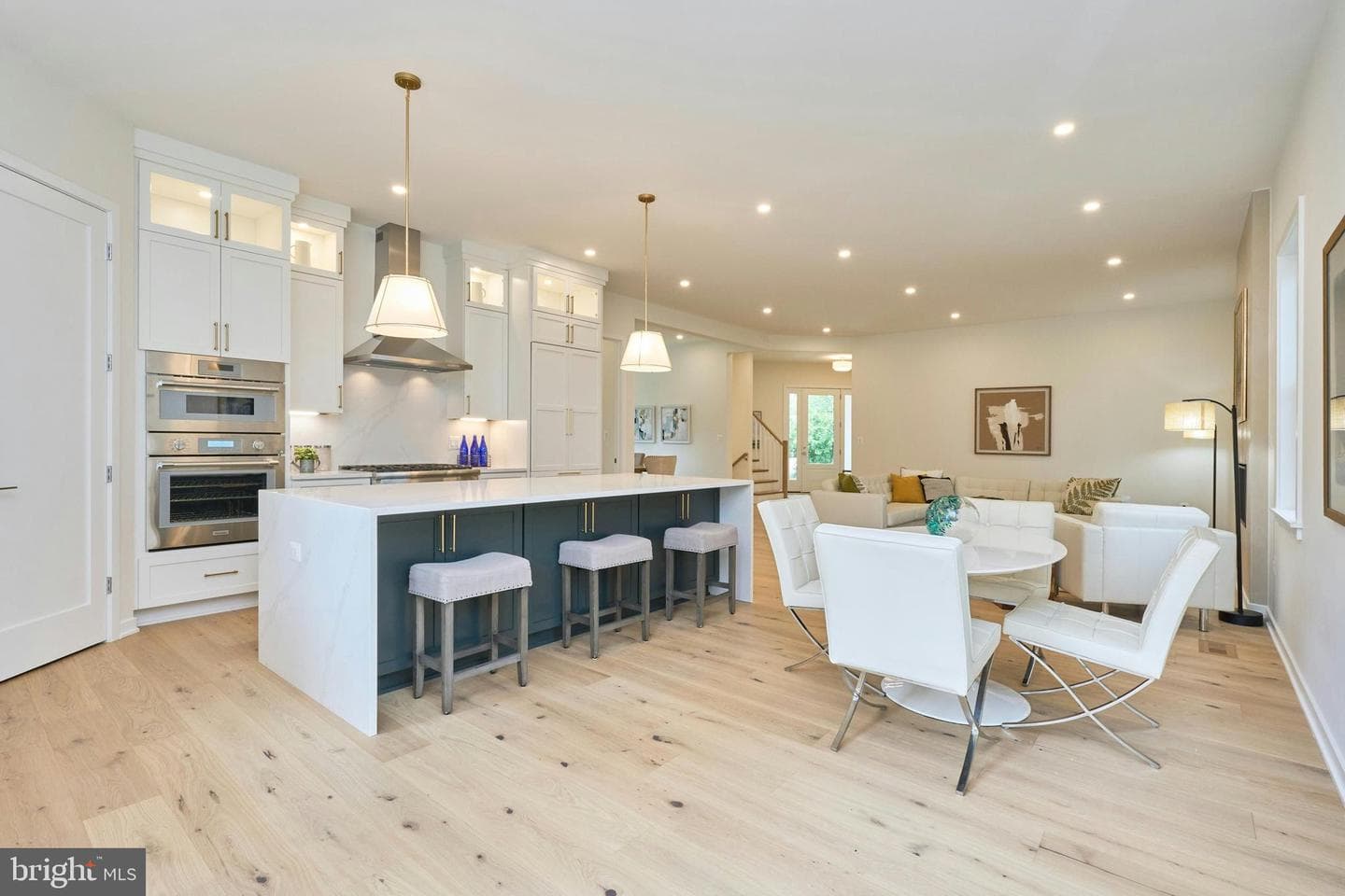 3233 4th Street N photo 13