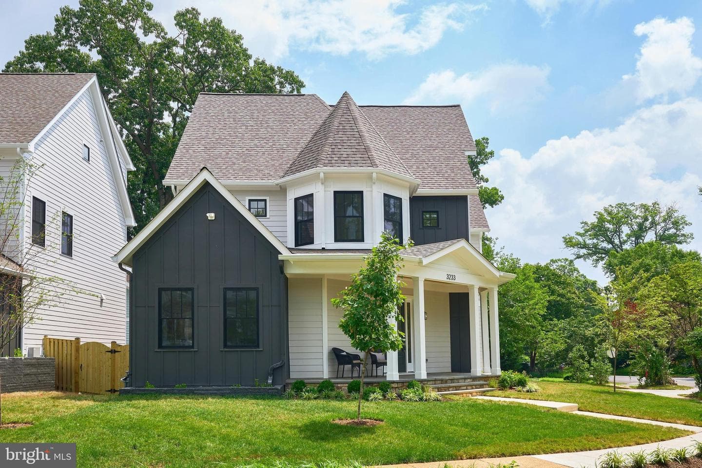 3233 4th Street N, Arlington