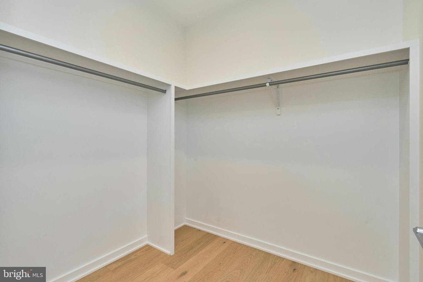 3233 4th Street N photo 28