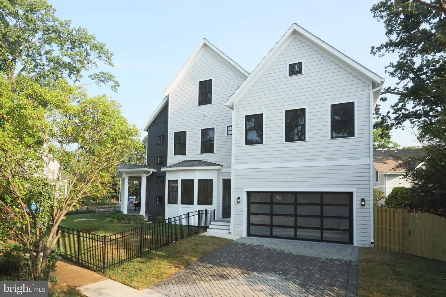 3233 4th Street N photo 3