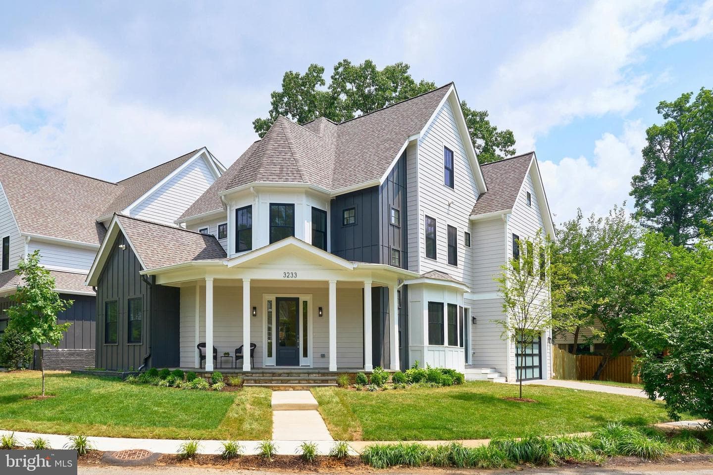 3233 4th Street N photo 4