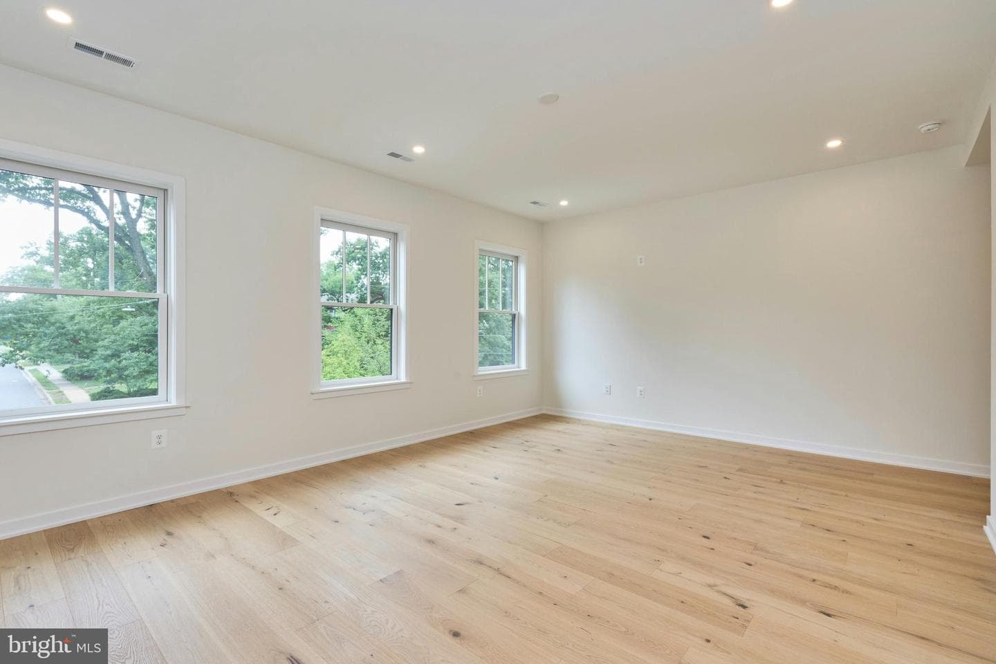 3233 4th Street N photo 45